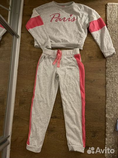 Костюм спортивный