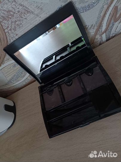 Палетка для теней Мери Кей