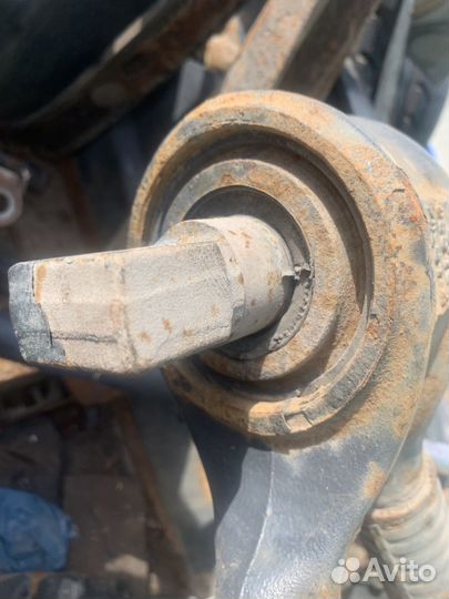 Тяга реактивная V-образная № 070055103 Mercedes