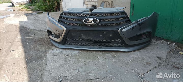 Передний бампер лада Веста