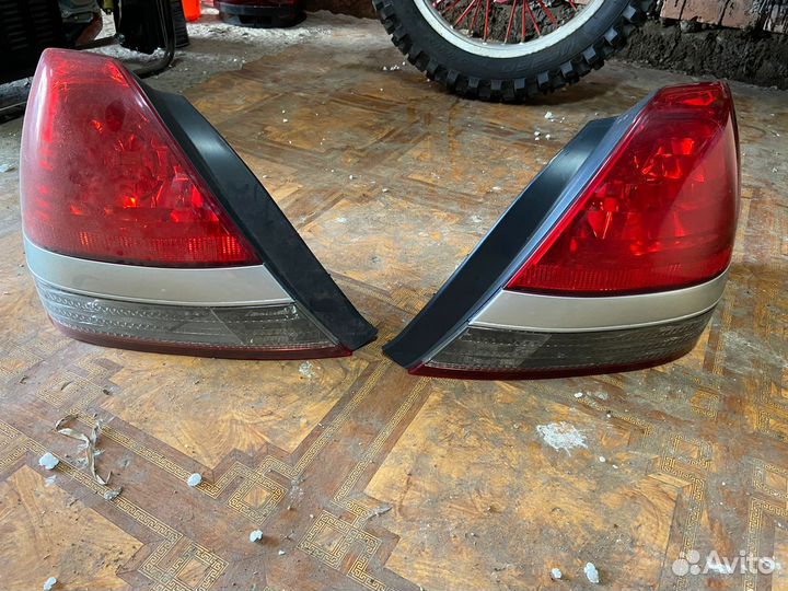 Продам стоп-сигналы