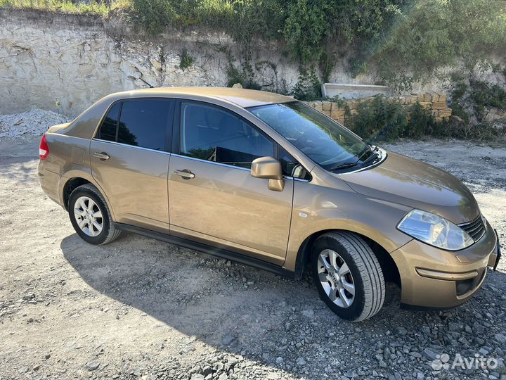 Nissan Tiida 1.6 AT, 2008, 248 000 км