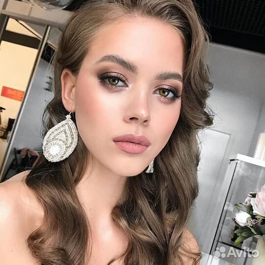 Макияж и прическа