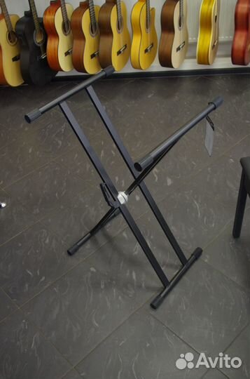 Soundking DF032 Стойка для клавишных инструментов