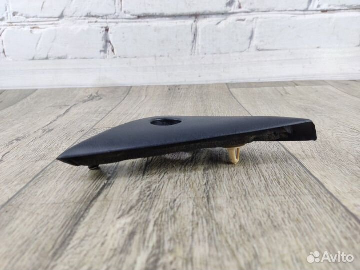 Накладка зеркала левого Carina E