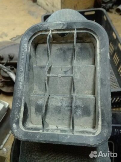 Решетка вентиляционная Skoda Octavia liftback 1