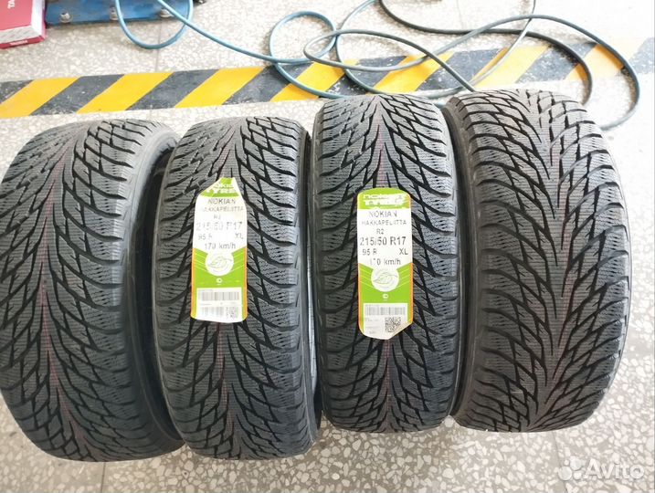 Nokian Tyres Hakkapeliitta R2 215/50 R17 95R