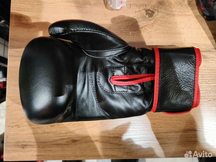 Боксерские перчатки hardcore training