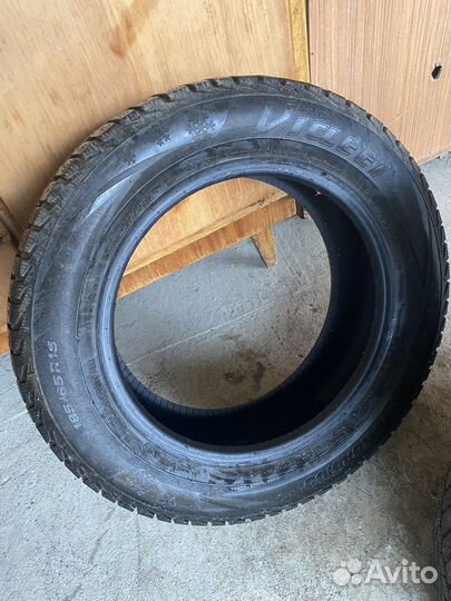 Accelera 651 2.25/4.5 R16