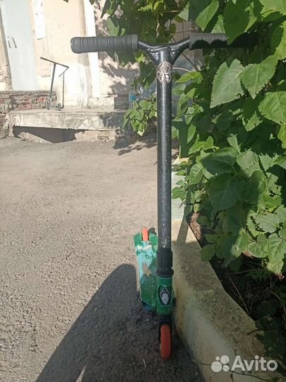 Трюковой самокат