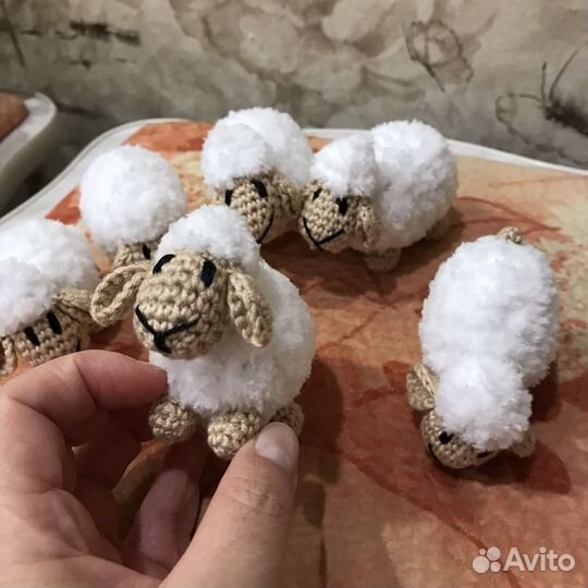 Овечка брелок. Сувенир. Подарок