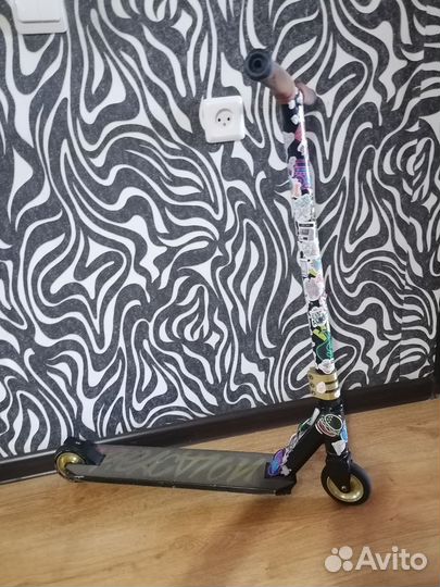 Трюковой самокат