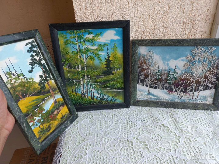 Картина из уральских самоцветов