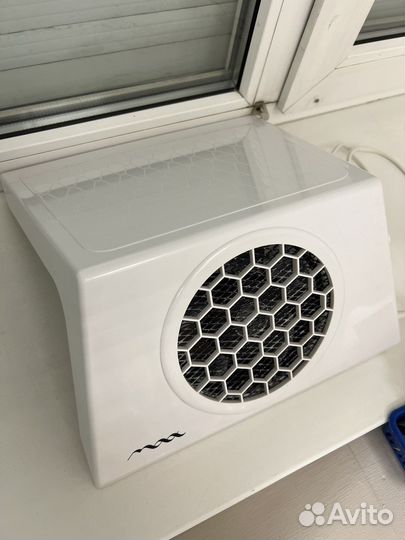 Вытяжка для маникюра max