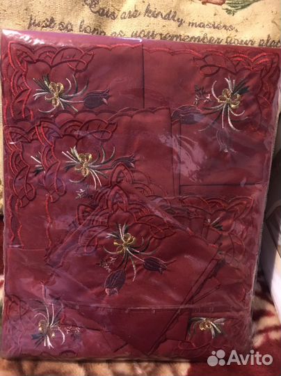 Скатерть и 12 салфеток