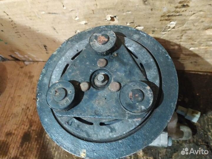 Компрессор кондиционера Ford Ranger ET 2006-2009