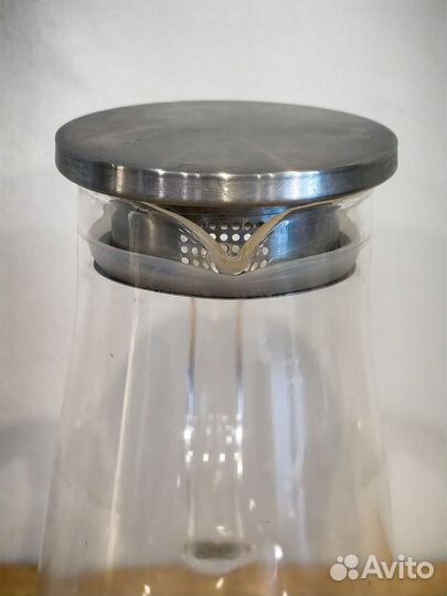 Кувшин стеклянный с крышкой