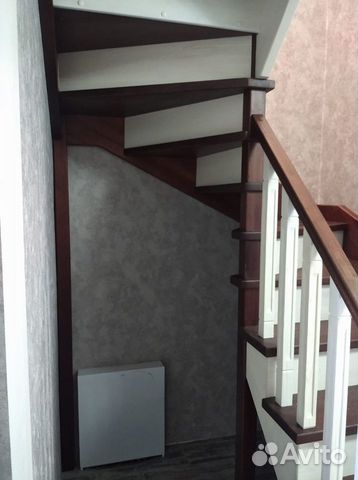 Лестница межэтажная деревянная на заказ под ключ