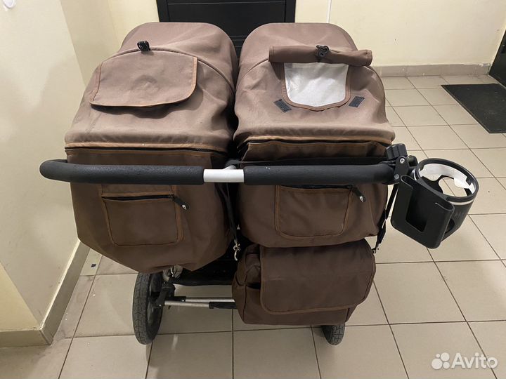 Коляска для двойни / погодок Bumbleride indie Twin