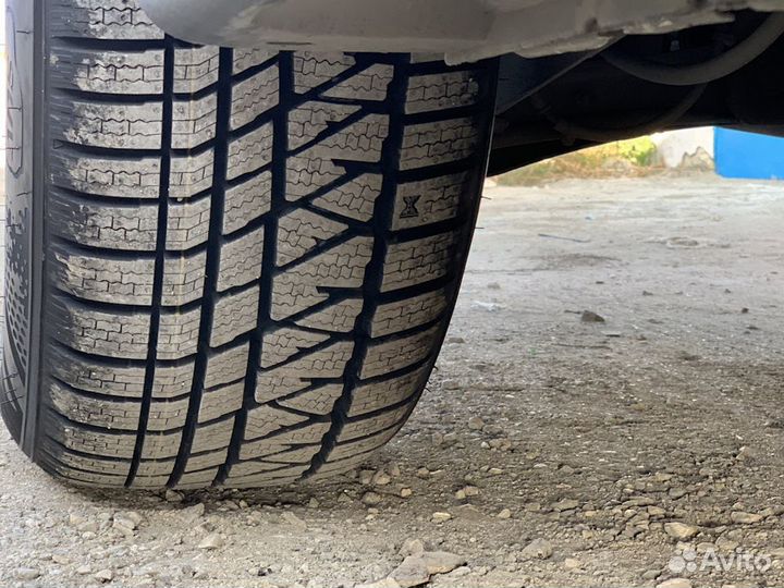 Kumho WinterCraft WS71 265/40 R21