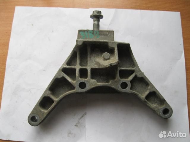 Кронштейн кпп от Ford Mondeo IV 2007-2015