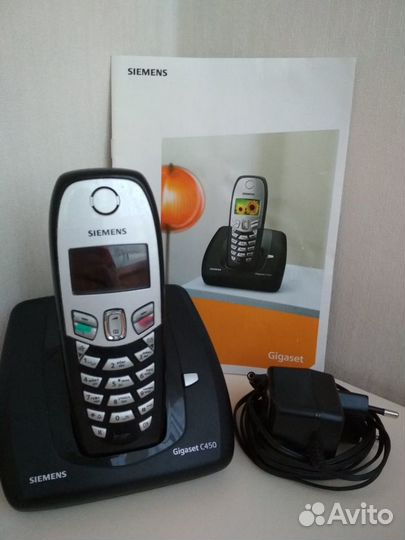 Стационарный Siemens, фитнес-браслет Xiaomi, рация