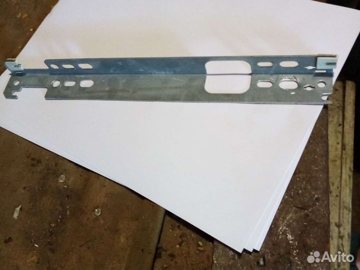 Кронштейн для радиатора отопления