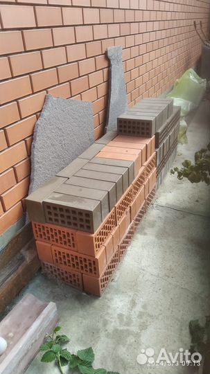 Кирпич облицовочный красный и шоколад новый