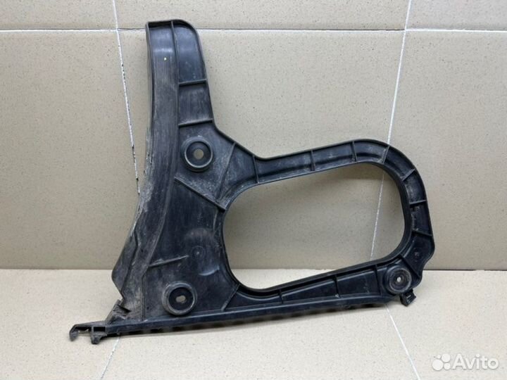 Направляющая заднего бампера левая Audi A3 8V czca