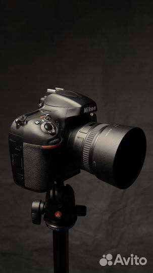 Зеркальный фотоаппарат Nikon d800 с объективом