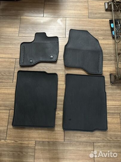 Резиновые ковры ford explorer 5