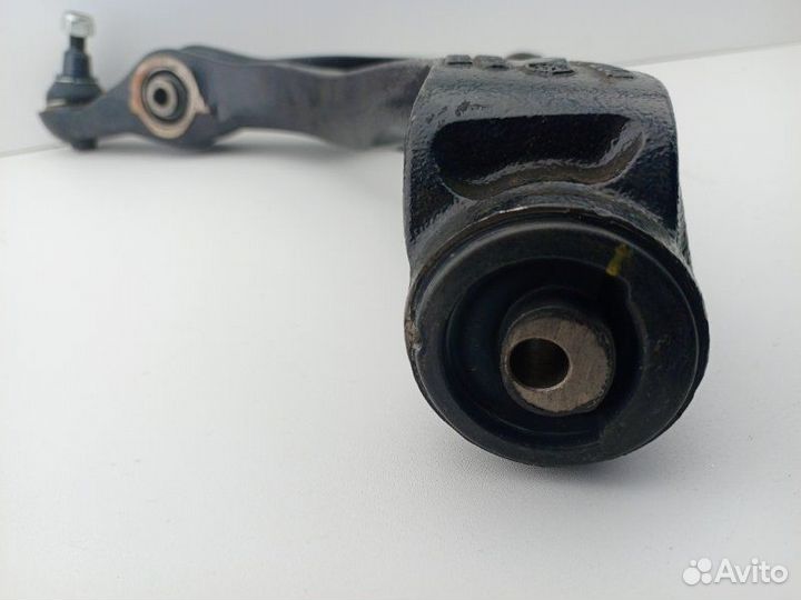 Рычаг подвески нижний передний правый Volkswagen