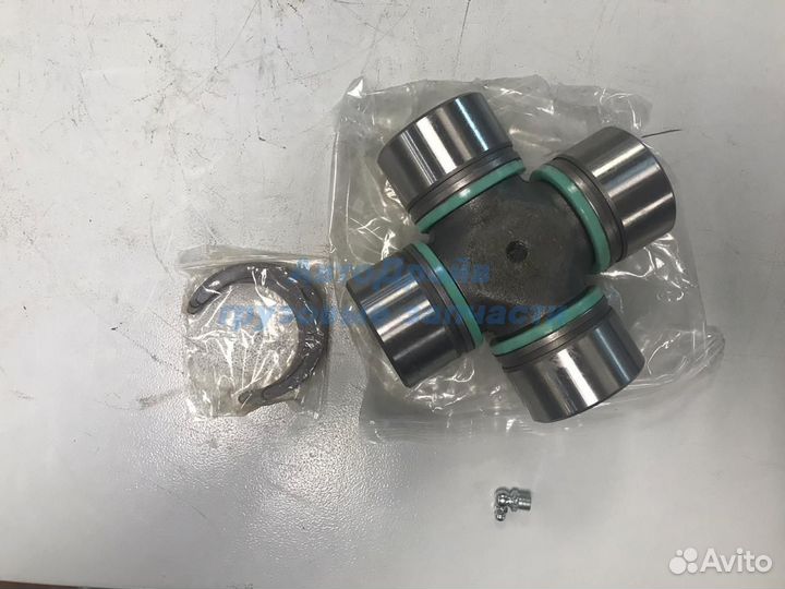 Крестовина кардана Мерседес Актрос A9424100031