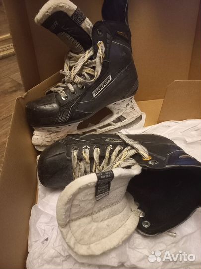 Коньки хоккейные