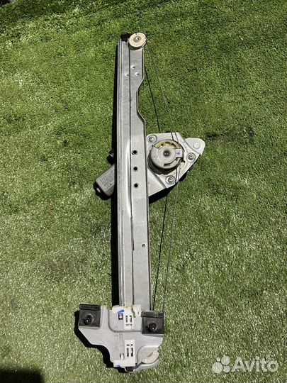 Стеклоподъемник передний левый LADA Largus