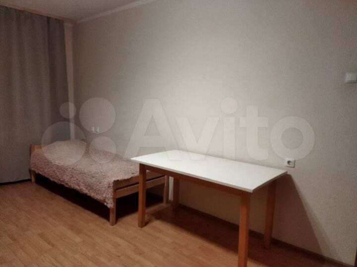 Комната 18 м² в 3-к., 20/24 эт.