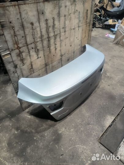 Крышка багажника Ford Focus 3