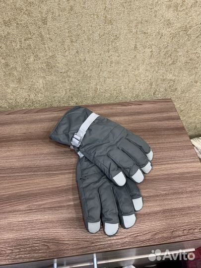 Перчатки зимние / горнолыжные перчатки