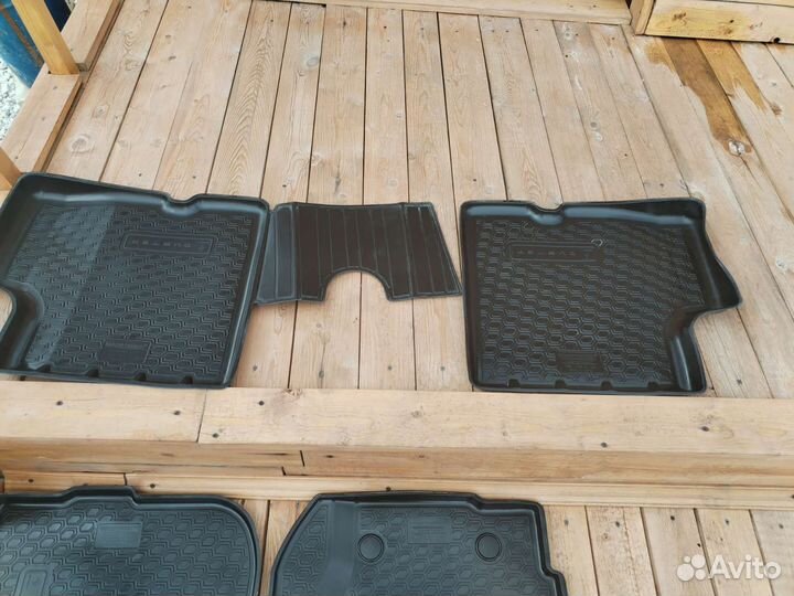 Коврики на renault duster
