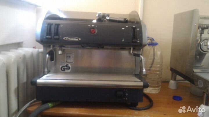 Профессиональная кофемашина faema, кофемолка macap