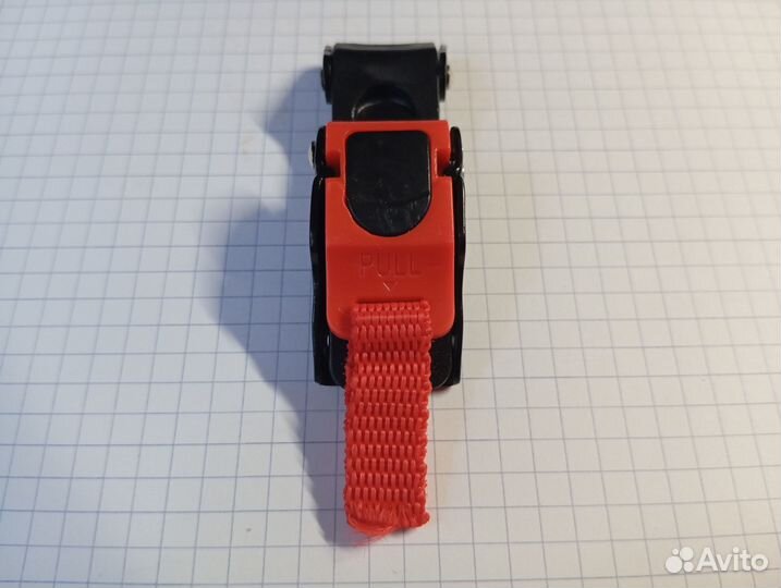 Зажим для шлема, мотошлема