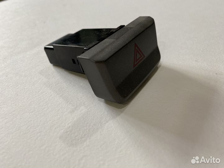 Кнопка аварийки