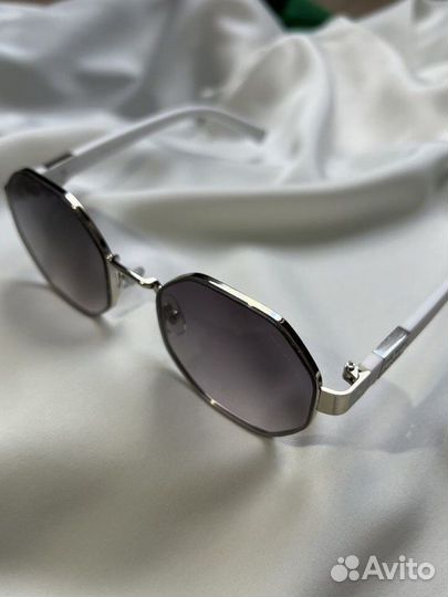 Солнцезащитные очки Marc Jacobs