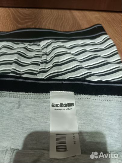 Продаю трусы на мальчика фирма 