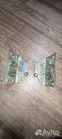 Замок двери Урал