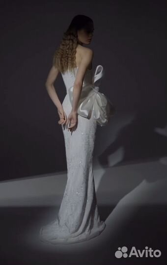 Свадебное платте 44