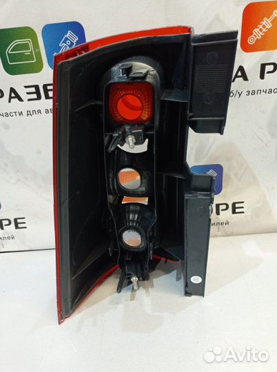 Фонарь задний правый LADA Largus