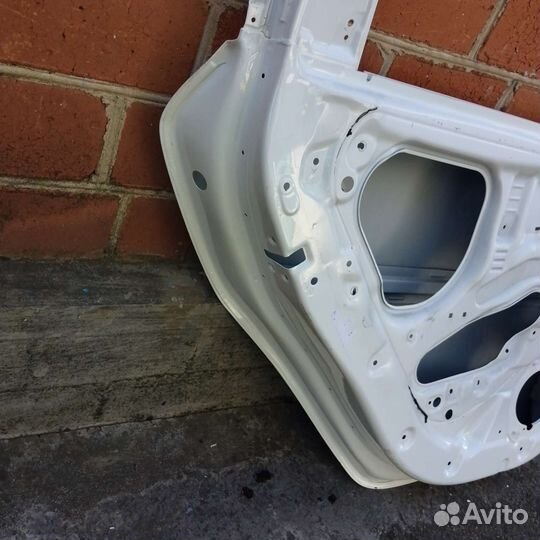 Дверь задняя левая Киа Рио 4 седан оригинал