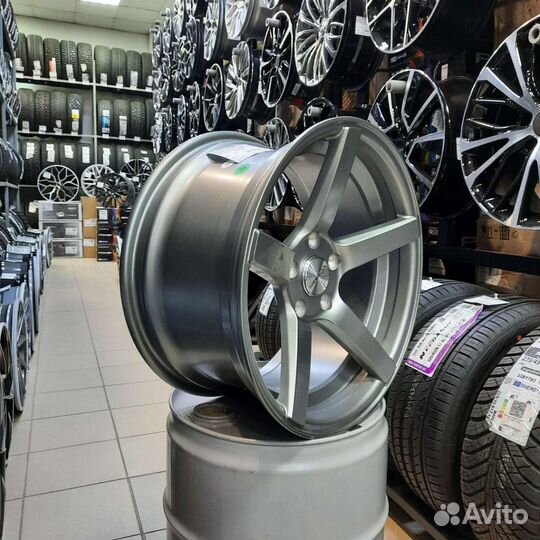 Диски литые R17 9.0 5*114.3 ET30 73.1 Matt Gunmet