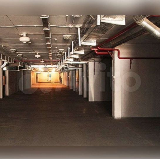 Машиноместо, 18 м²